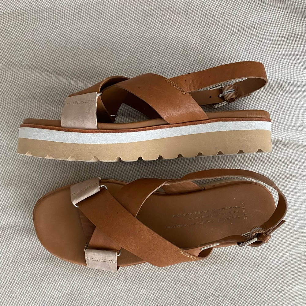 Vélez sandals